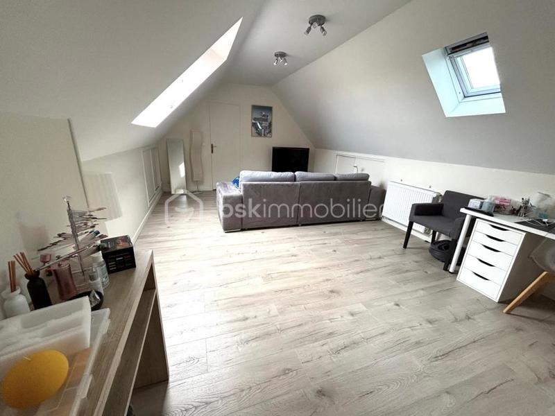 Propriété - 227 m² - 9 pièces