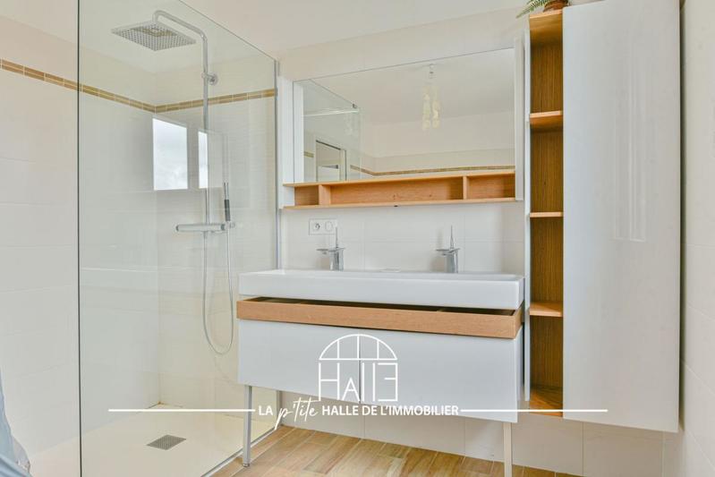 Pavillon - 143 m² - 6 pièces