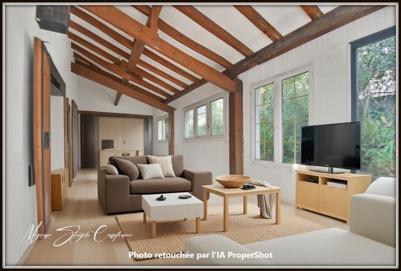 Maison - 218 m² - 8 pièces