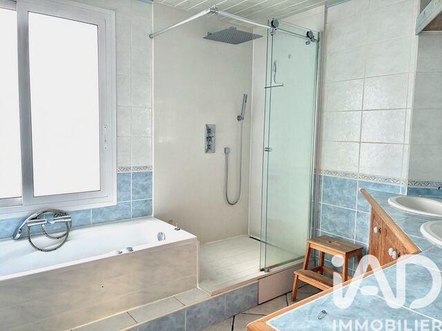 Maison - 160 m² - 7 pièces