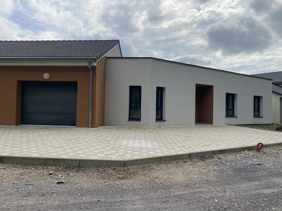 Maison - 97 m² - 5 pièces