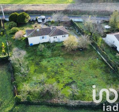 Maison - 93 m² - 4 pièces