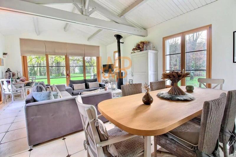 Maison - 173 m² - 8 pièces