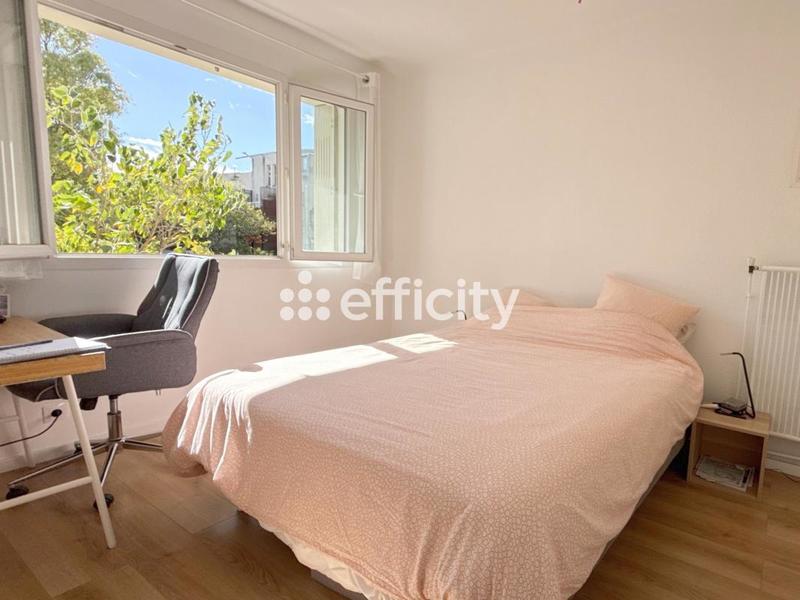 Appartement - 86 m² - 4 pièces