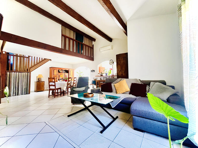 Villa - 140 m² - 5 pièces