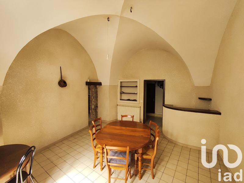 Maison de village - 300 m² - 8 pièces