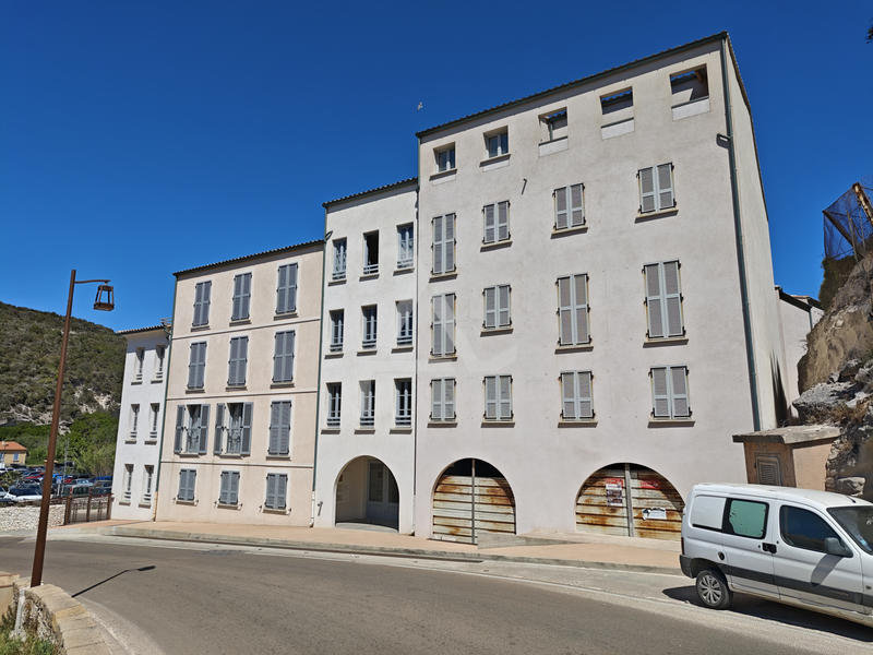 Appartement - 110 m² - 4 pièces