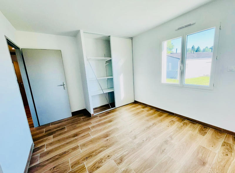 Maison - 99 m² - 5 pièces