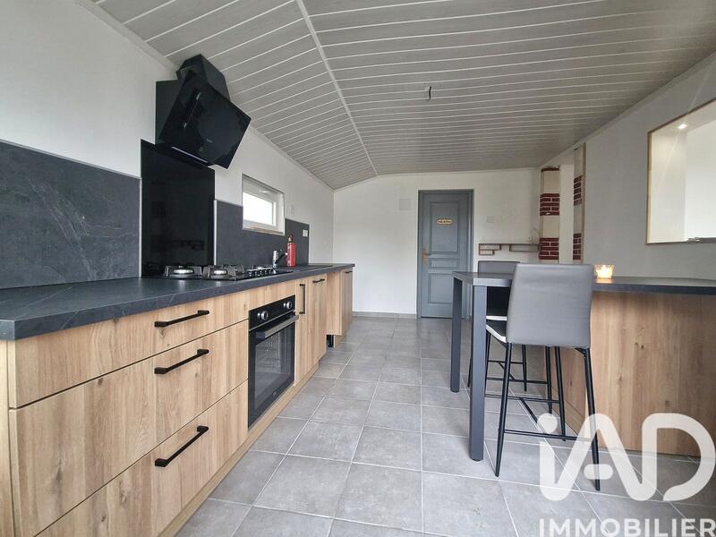 Maison - 93 m² - 5 pièces