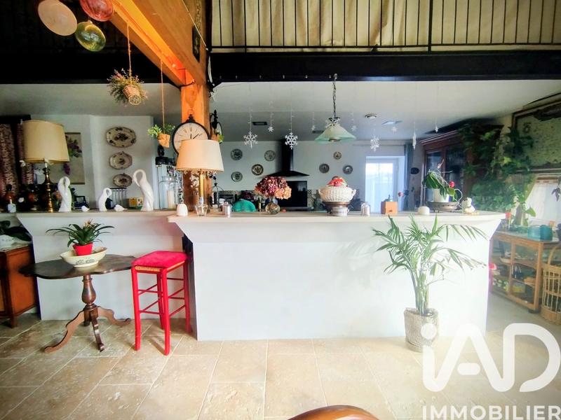 Maison - 339 m² - 5 pièces