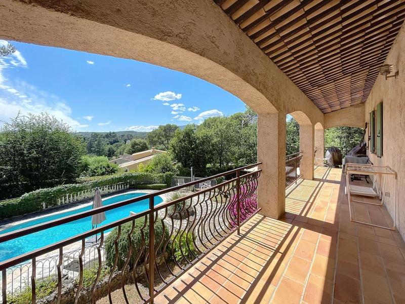 Villa - 150 m² - 4 pièces