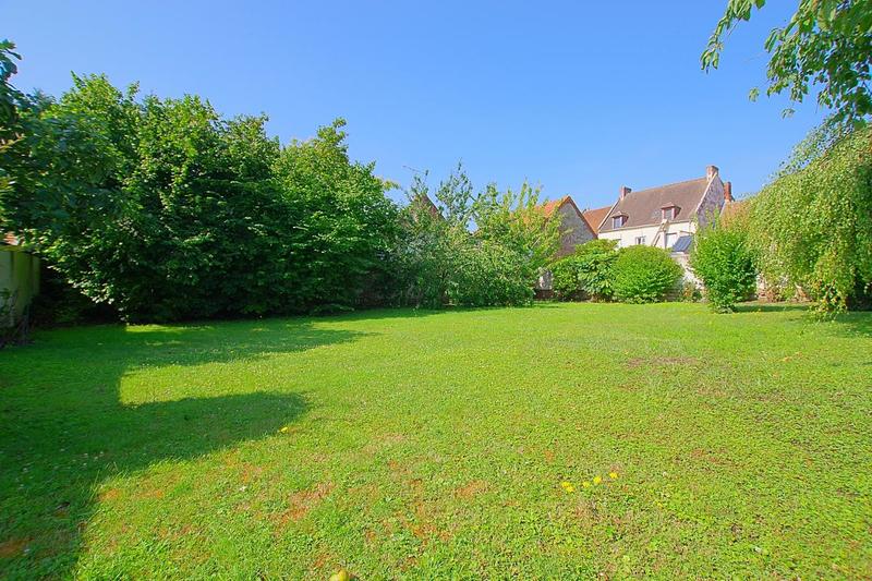 Maison - 286 m² - 9 pièces