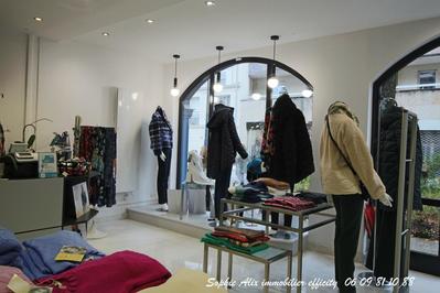 Fonds de commerce - 84 m²