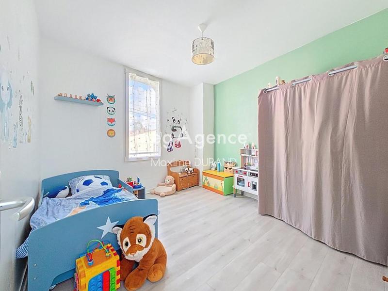 Maison - 93 m² - 5 pièces