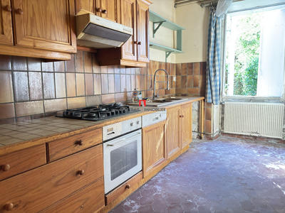 Maison - 225 m² - 8 pièces