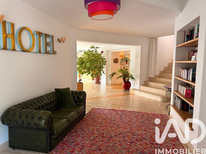 Maison - 505 m² - 10 pièces