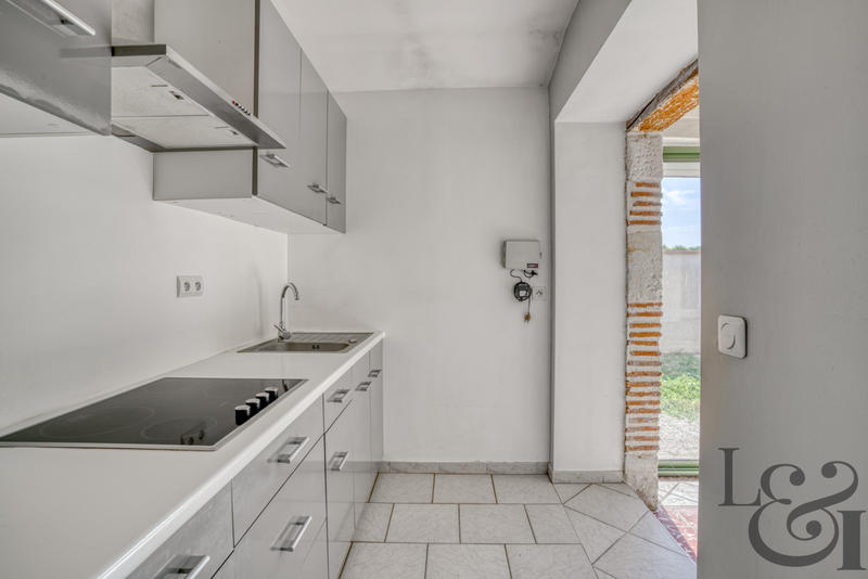 Maison - 170 m² - 9 pièces