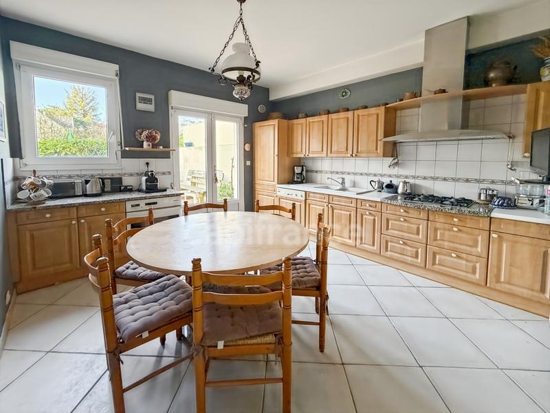 Maison - 121 m² - 6 pièces