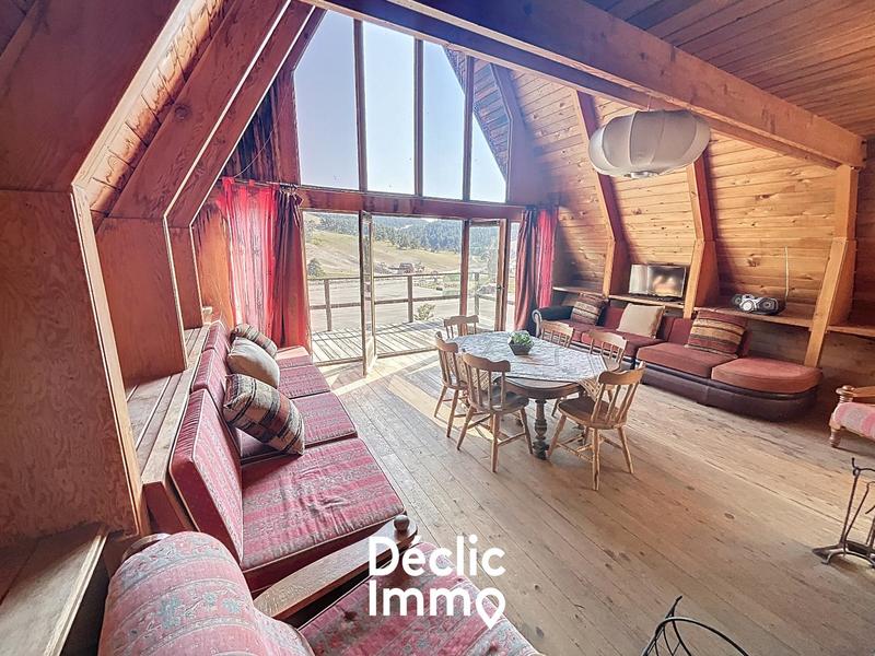 Maison - 99 m² - 4 pièces