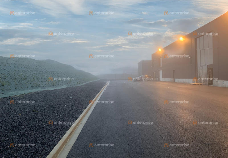 Local d'activité / Entrepôt - 500 m²