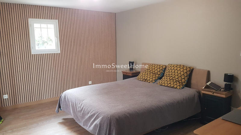 Villa - 201 m² - 7 pièces