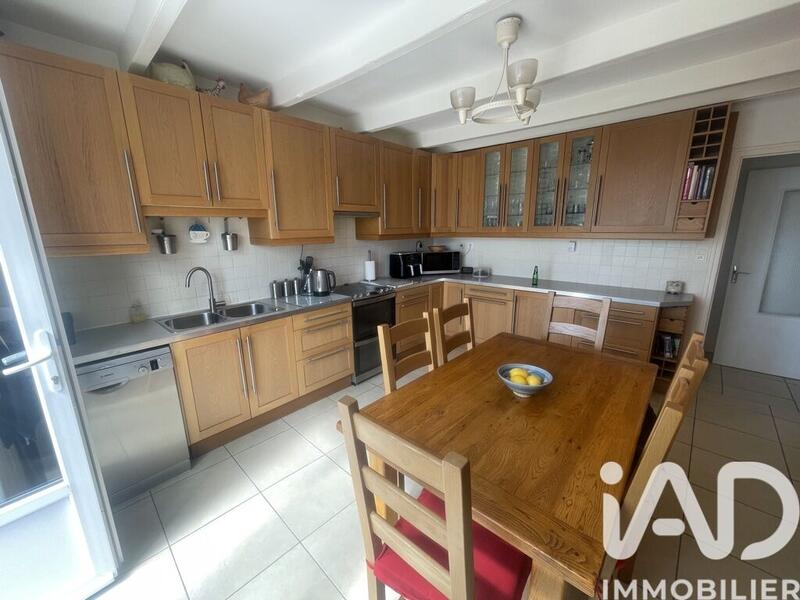 Maison - 145 m² - 7 pièces