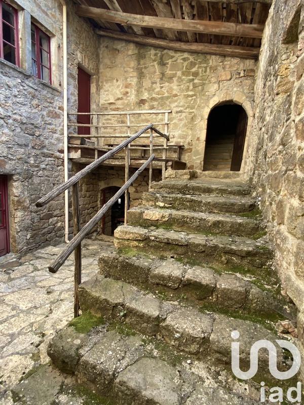 Château - 232 m² - 10 pièces