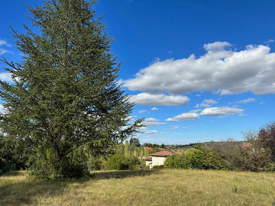 Terrain constructible - 2 497 m²