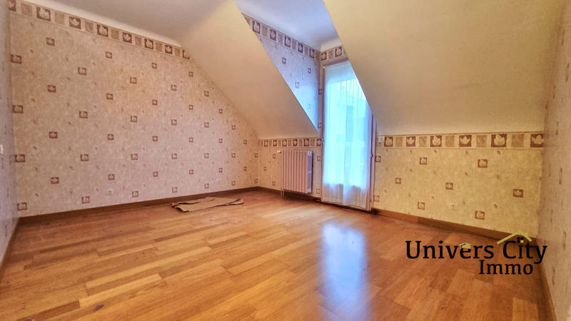 Maison - 128 m² - 7 pièces