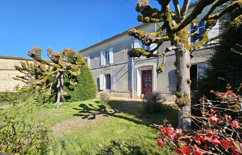 Maison - 189 m² - 5 pièces
