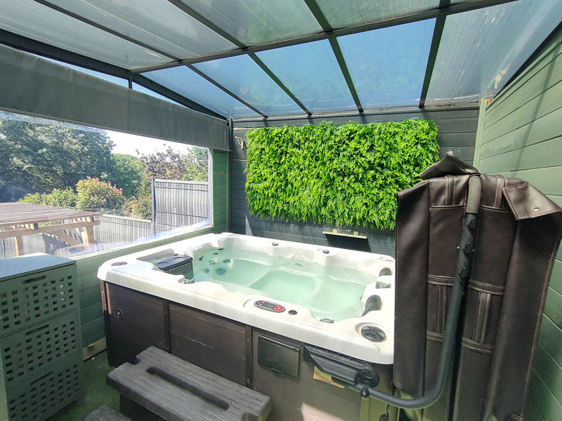 Maison - 247 m² - 8 pièces