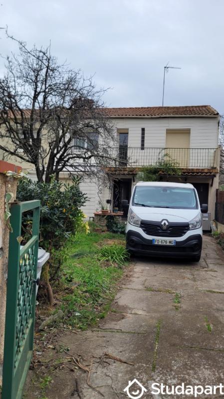 Chambre - 9 m² - 1 pièce