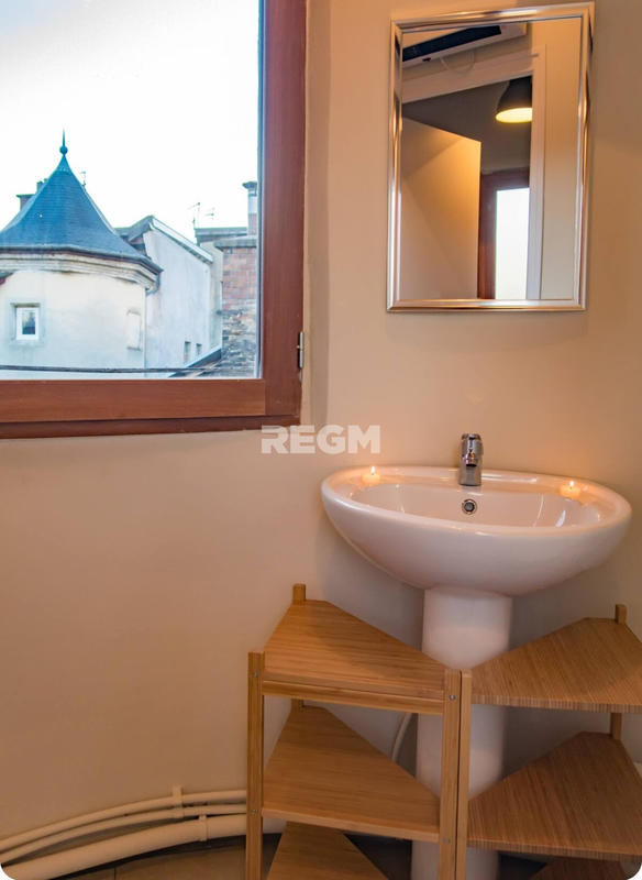 Appartement - 15 m² - 1 pièce