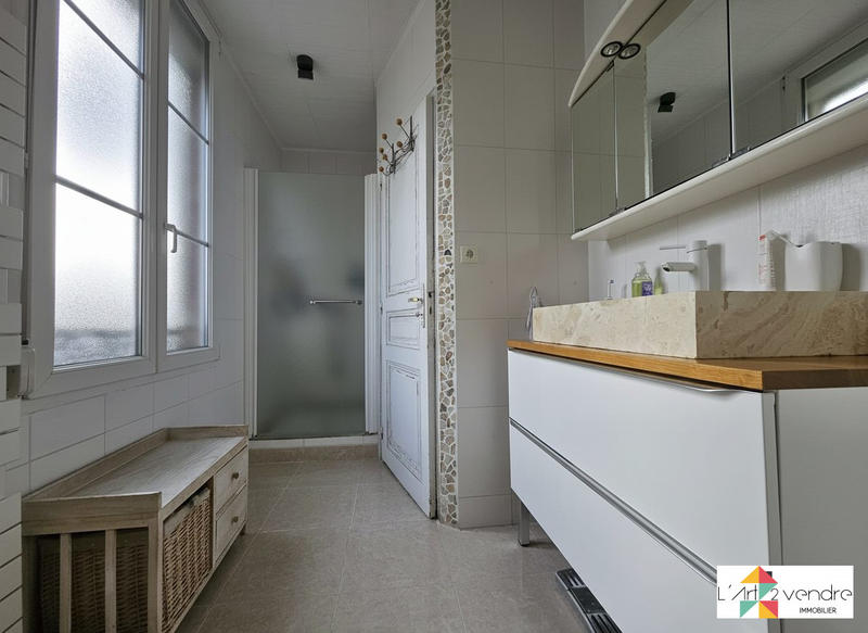 Maison - 92 m² - 4 pièces