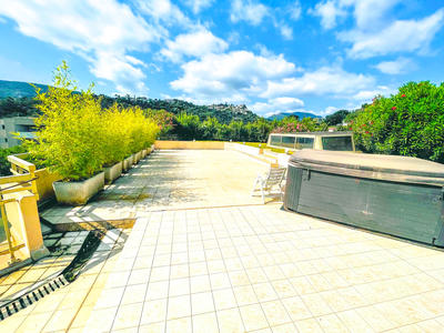 Appartement - 120 m² - 4 pièces