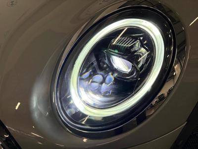 Mini 5 portes Hatch F55 Lci II Cooper 136 ch Dkg7 Edition Premium Plus