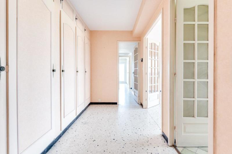 Appartement - 90 m² - 4 pièces