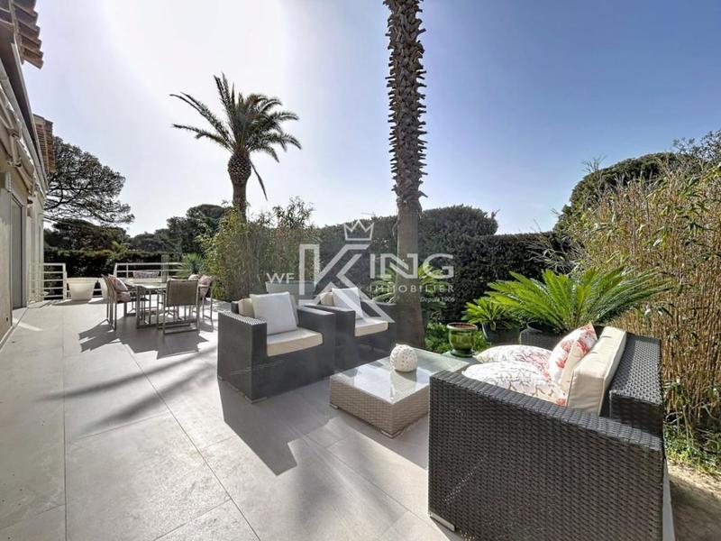 Villa - 250 m² - 6 pièces