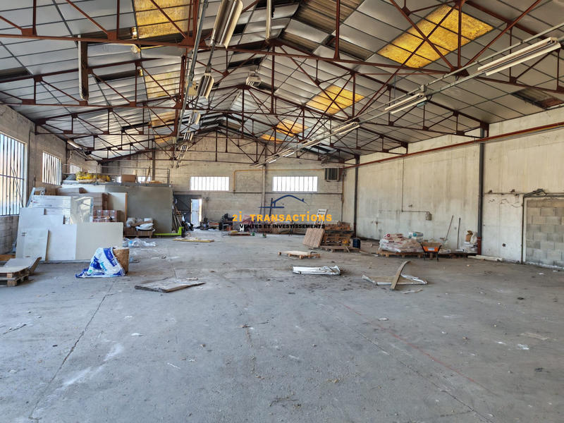 Local d'activités - 575 m²