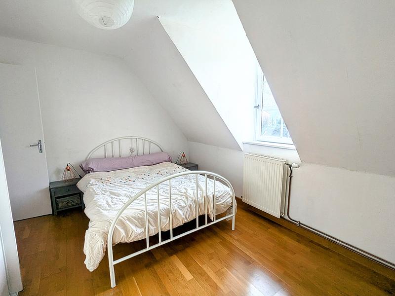 Maison - 170 m² - 9 pièces