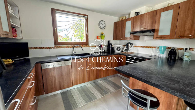 Villa - 140 m² - 5 pièces