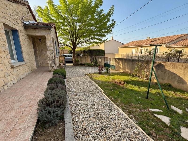 Maison - 96 m² - 5 pièces