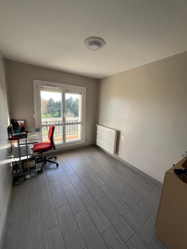 Appartement - 83 m² - 5 pièces