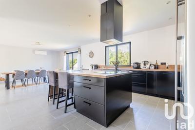 Maison - 195 m² - 6 pièces