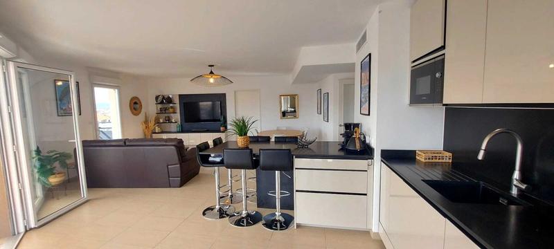 Appartement - 97 m² - 4 pièces