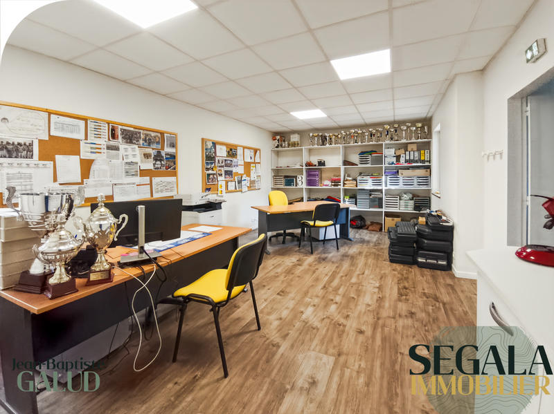 Local commercial - 420 m²