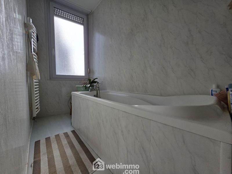 Maison - 128 m² - 4 pièces