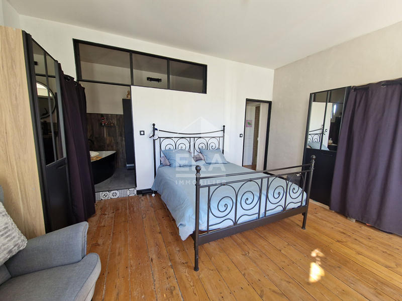 Maison - 170 m² - 7 pièces