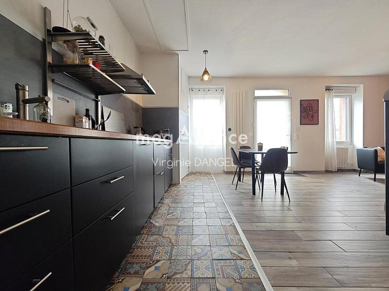 Maison - 101 m² - 4 pièces