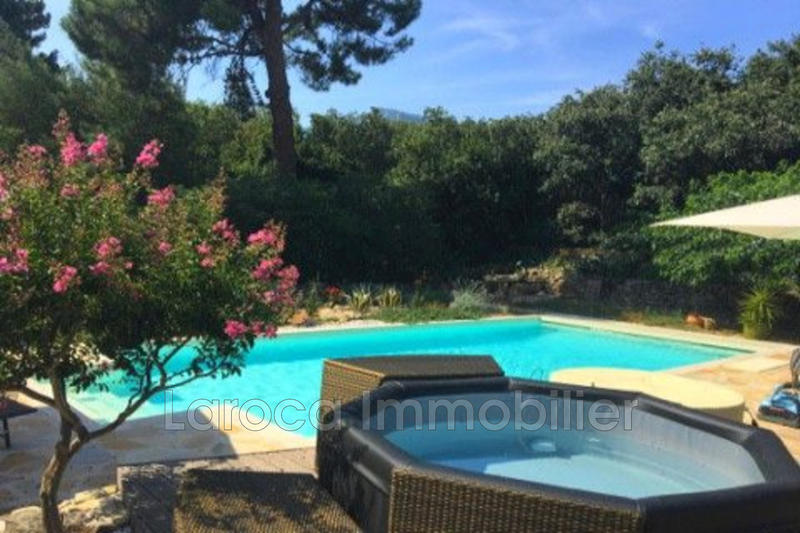 Maison en pierre - 311 m² - 6 pièces